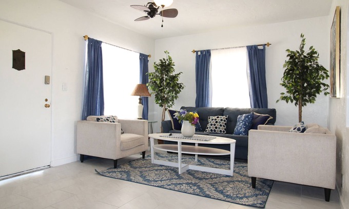 Caitlin Court Historic District Maison | Cheerful home in Historic District