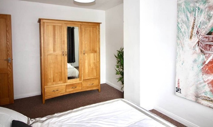 Newtownabbey Maison | 3 bed house in suburbs of Belfast, sleeps up to 5