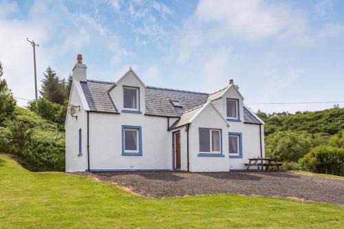 Beinn Orasaigh Maison | 3 Bed in Carbost oc-b32442