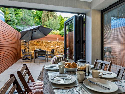 Montacute Maison | 3 Bed in Montacute 92227