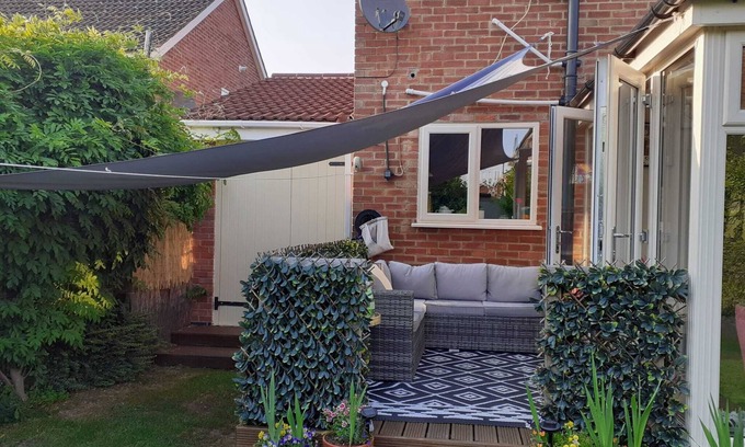 Oadby Maison | 3 Bed Village House w/ Workspace