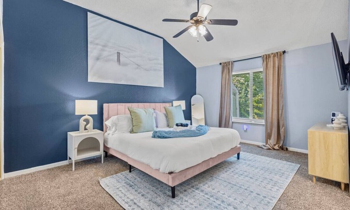South Arlington Maison | 3 Bed W/Pool I 15 Mins to AT&T Stadium & Six Flags