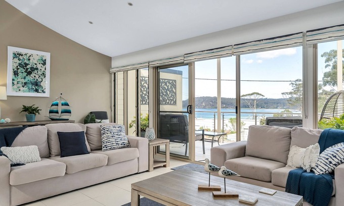 Denhams Beach Maison | 3-Bed with Beach Views and Entertainment Area