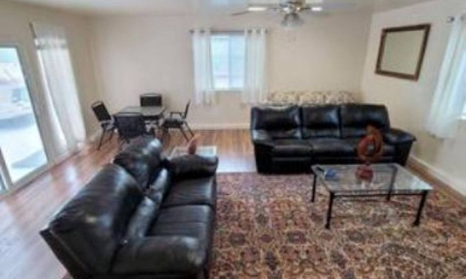 Santa Maria Maison | 3 bedroom/2 bath home in a residential area located in Orcutt