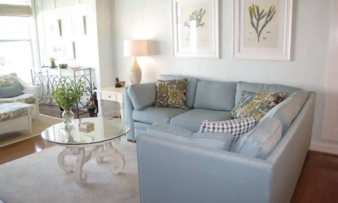 Lewes Copropriété | 3 Bedroom, 2 Bathroom Lewes Condo with Pool: Walking distance to Nassau Vineyard