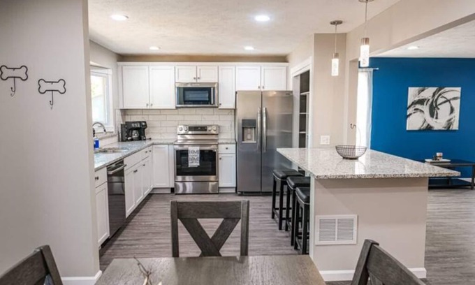 Millard Maison | 3 Bedroom 2 Full Bath 4 Bed Deck 500Mbps