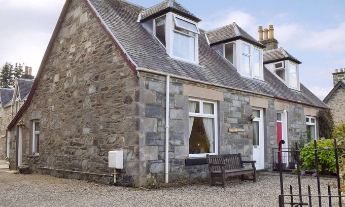 Aberfeldy Cottage | 3 chambres à coucher à Aberfeldy