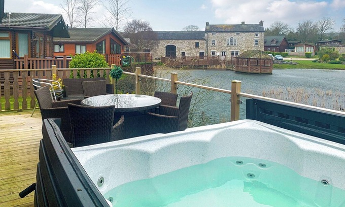 Carnforth Chalet De Ski | 3 bedroom accommodation in Carnforth