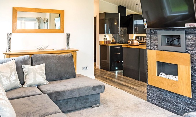 Llanllwchaiarn Cabine | 3 bedroom accommodation in New Quay