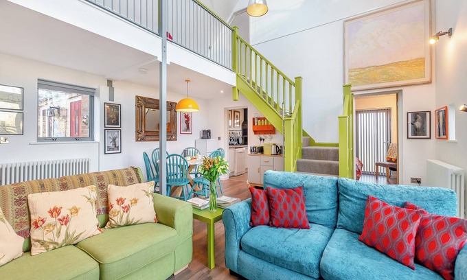 Sleaford Cottage | A perfect base for friends or families to have a luxurious Lincolnshire getaway.