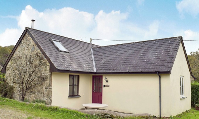 Newport Cottage | Hébergement de 3 chambres à Fachongle Ganol, près de Newport