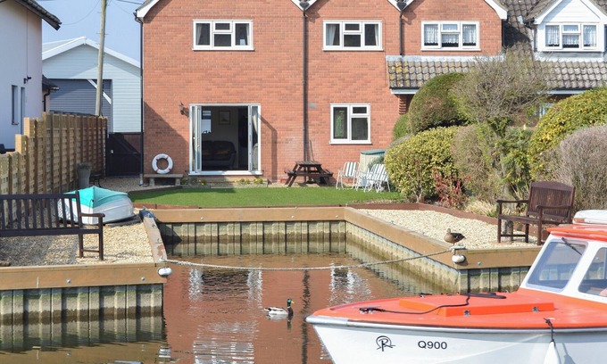 Hoveton Cottage | Logement de 3 chambres à Wroxham