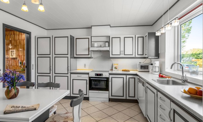 Hvalpsund Maison | 3 bedroom accommodation in Farsø
