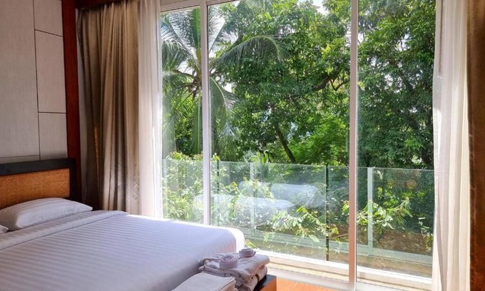 Karon Appartement | 3 Bedroom Apartment 135м² with panoramic garden View 300m from the sea