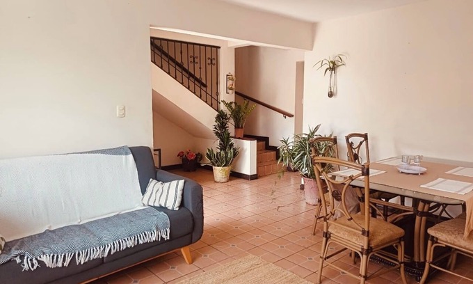 Heredia Appartement | 3-bedroom apartment at the skirts of Volcanoes - Wifi/Family/Pet Friendly