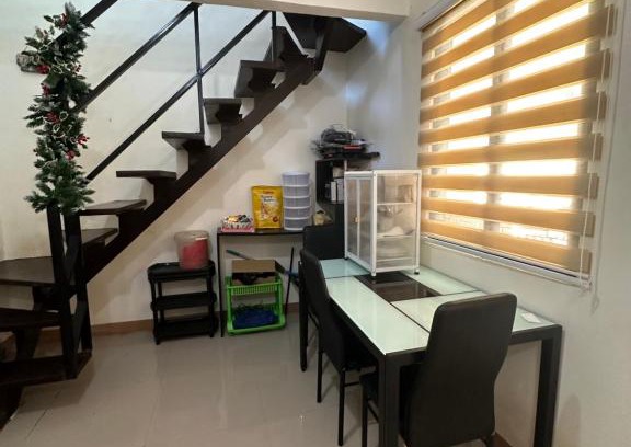 Cagayan de Oro Maison | 3 Bedroom Apartment by Romz