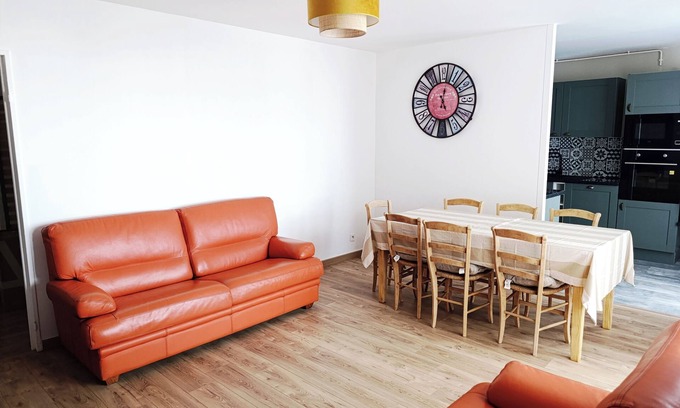 Sedan Appartement | 3-bedroom apartment in Sedan, 5 minutes from Europe's largest fortified castle.