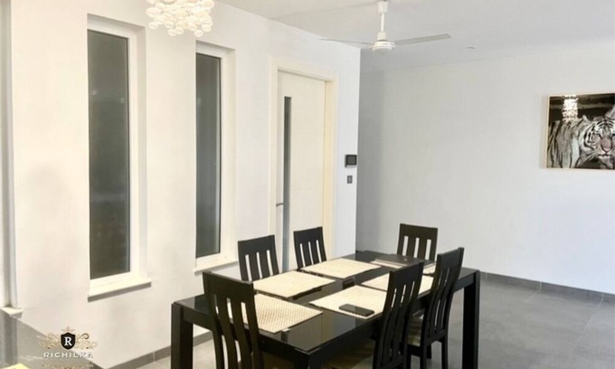 Accra Appartement | 3 bedroom Apt cityview with swimming pool and 24hr security