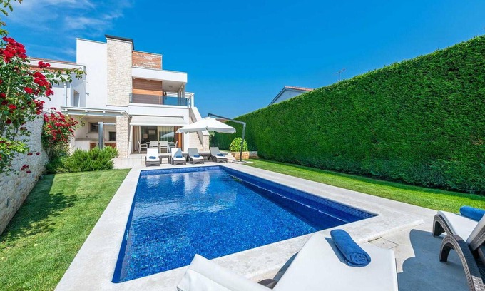Vabriga Maison | Superbe maison de 3 chambres à.