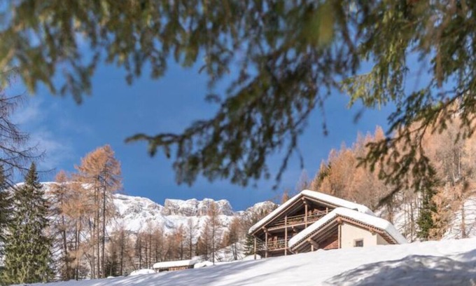 Livinallongo del Col di Lana Chalet De Ski | Vrbo Property