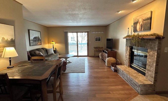 Onalaska Copropriété | 3-bedroom charming Condo in Onalaska with private driveway