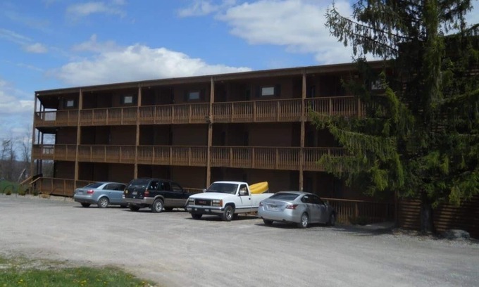 Ghent Copropriété | Condo 3 chambres au bord de la piste de ski à Winterplace avec le confort de la maison