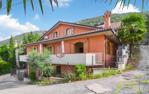 Nerbisci Appartement | 3 Bedroom Cozy Apartment In Gubbio