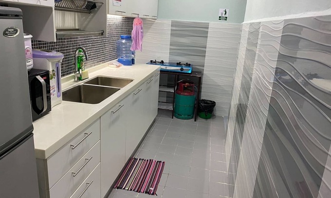 Subang Bestari Appartement | 3 bedroom fully furnished unit. Unifi/Netflix