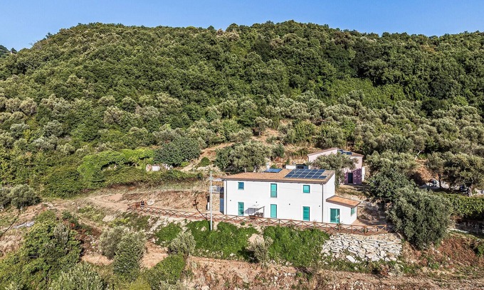 Vatolla Maison | Magnifique maison de 3 chambres à.