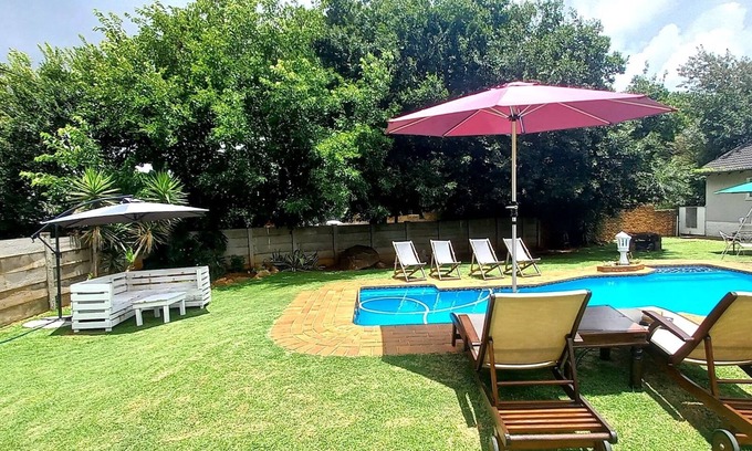 Randfontein Maison | 3-Bedroom Guest House with Pool