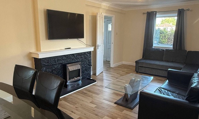 Kirkcaldy Maison | 3 bedroom home Kirkcaldy