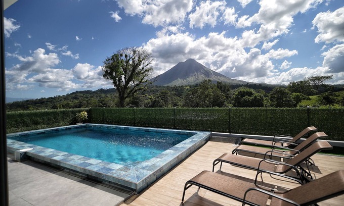 Arenal Hot Springs Maison | 3-bedroom home with a private heated pool, firepit, sundeck, views, WiFi, and AC