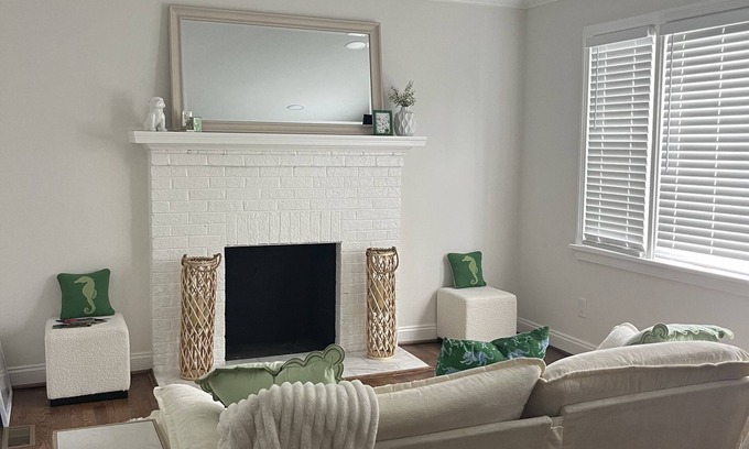 Three Chopt Maison | 3-bedroom house in lovely Richmond Virginia, for Sublet.