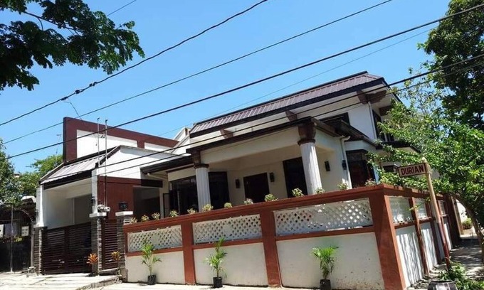 Alabang Appartement | 3-bedroom House in Muntinlupa City