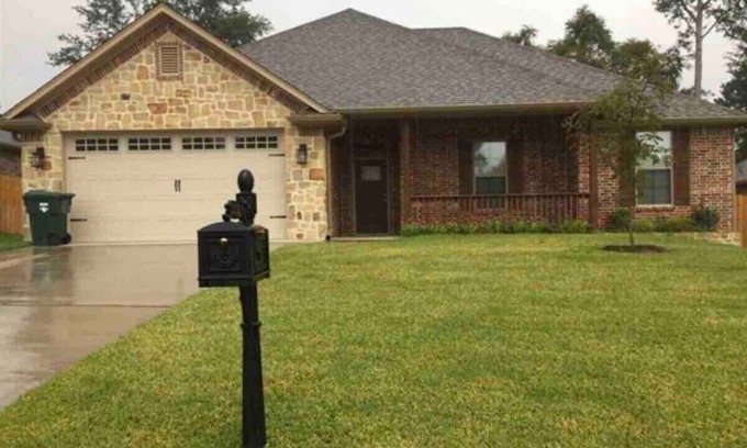 Tyler Maison | 3 Bedroom, House of Blues, Pet Friendly with high speed internet