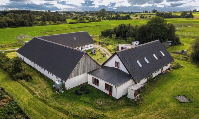 Ringsted Autre | 3-bedroom house on a farm with animals