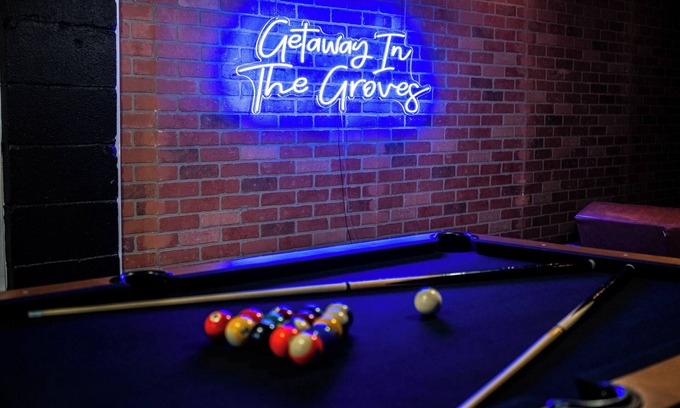 Grove City Maison | 3-bedroom house one mile from downtown Grove City+Dogs welcome+Quiet+Pool table