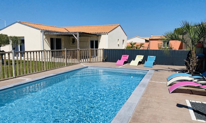 Verines Maison | Maison 3 chambres avec piscine chauffée à proximité de la Rochelle et ses plages