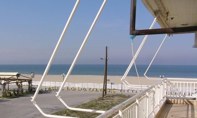 Nei Pori Maison | 3-bedroom large family house directly at the beach, with sea and mountain view.