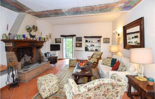 Nespolo Appartement | 3 Bedroom Lovely Apartment In Nespolo