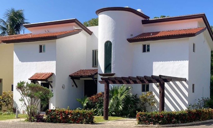 Playacar Villa | 3 Chambre Villa de luxe 5 min à pied de la 5ème avenue et de la plage