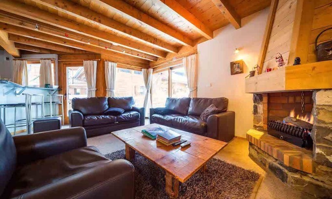 Les Prodains Chalet De Ski | Chalet de 3 chambres. Les prix sont indiqués pour un usage exclusif indépendant.