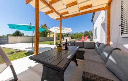 Poljica Maison | 3 Bedroom Nice Home In Nin