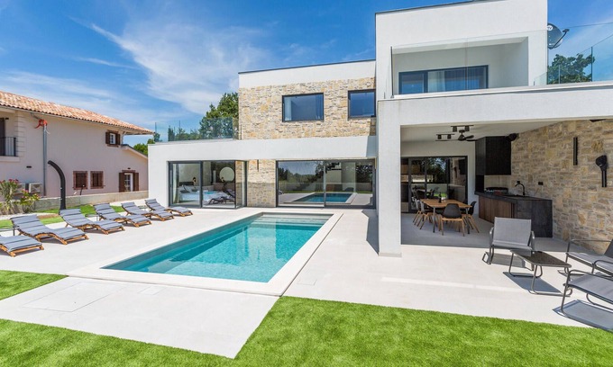 Kosinozici Maison | Belle maison de 3 chambres à Porec