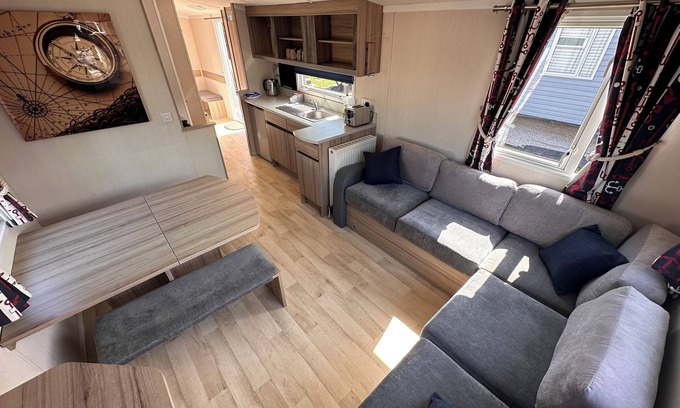 Glasgow Maison | 3-Bedroom Swift Caravan, Glasgow