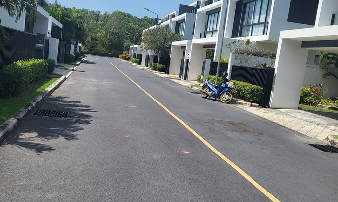Choeng Thale Maison | 3-bedroom townhome in charming Tambon Choeng Thale with WiFi, AC