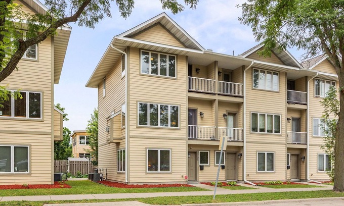 Longfellow Maison | 3-bedroom townhome with king beds two car attached garage two pull out couches