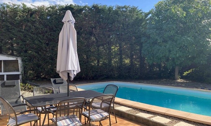 Pieusse Villa | Villa de 3 chambres avec piscine privée , agréable jardin et vue panoramique