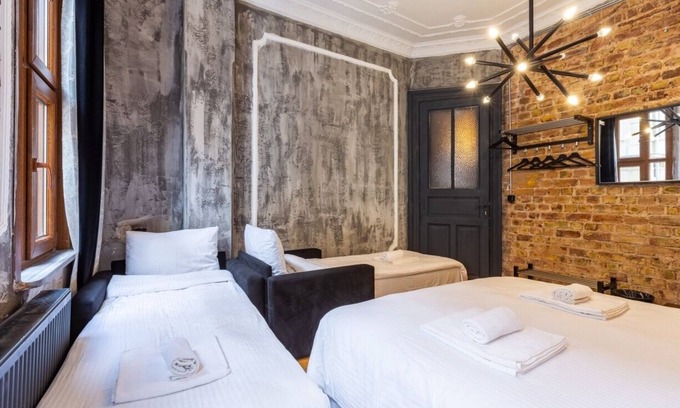 Galata Appartement | 3 Bedroom with A/C, 3 Bathroom, 2 Toilet with kitchen and balcony for 11 people.