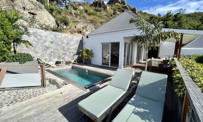 Gustavia Industrial Zone Villa | SeaView - 2 bedrooms ensuite - Private Heated Pool